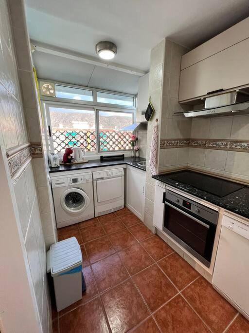 Apartman Los Cristianos-Cristimar Лос Кристианос Екстериор снимка